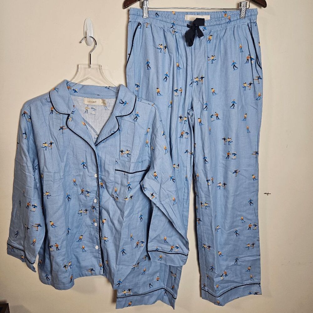 Lattelove Blue Flannel Skater Pants & Long Sleeve Pajama Set Skating Print Women